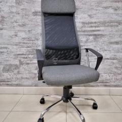 Кресло Barneo K-116 для персонала (серая ткань, черная сетка) в Ноябрьске - noyabrsk.mebel24.online | фото